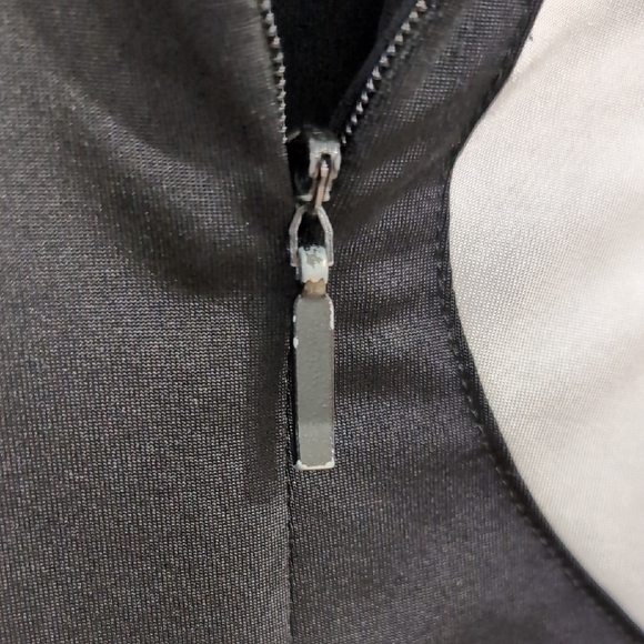 Jamie Sadock | Black Sleeveless Asymmetrical Collar 3/4 Zip Stretchy Top Size M - Picture 9 of 9